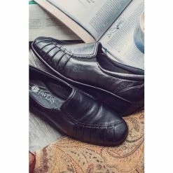 Pavers Ladies Wide Fit Leather Slip-On Shoes Burgundy